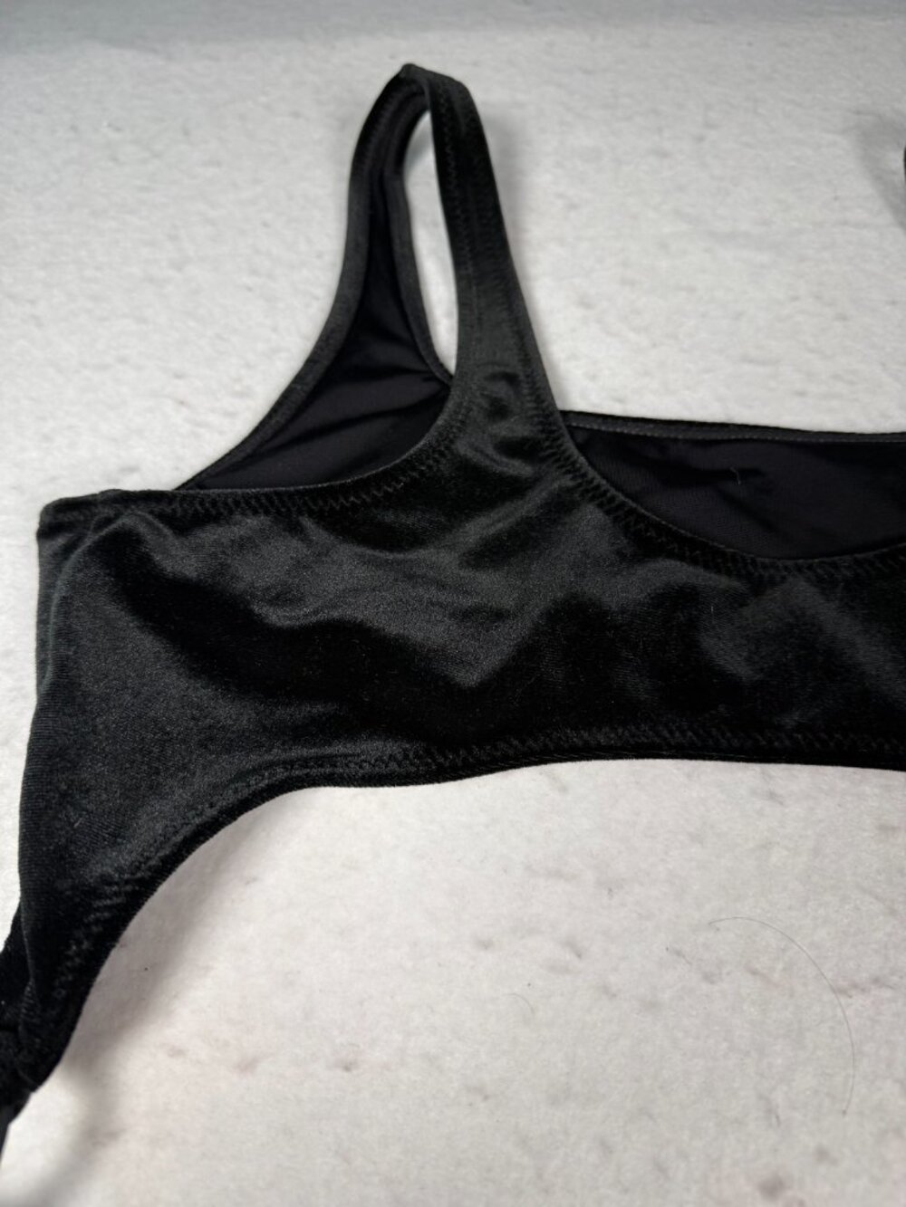 Kendall & Kylie Black Velvet Cabana Cut Out Ring One Piece Swimsuit Size Large - Picture 5 of 13